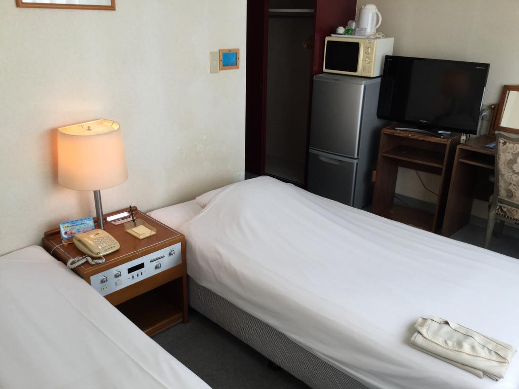 Hotel Peace Land Ishigaki Ishigaki  Zewnętrze zdjęcie